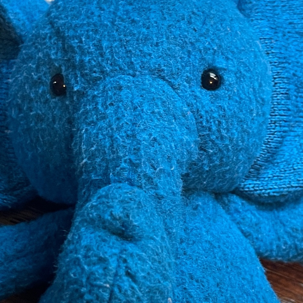 Jellycat “I am vivi 2015 elephant - Picture 3 of 5